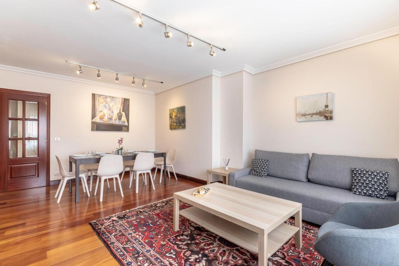 Bilbao Costa Ii With Parking By Aston Appartement *